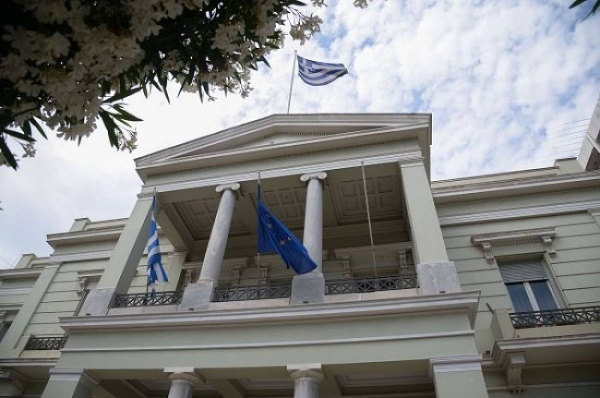Η επερχόμενη επίσκεψη Λαβρόφ στο επίκεντρο της συνάντησης Βαρβιτσιώτη- Μάσλοφ