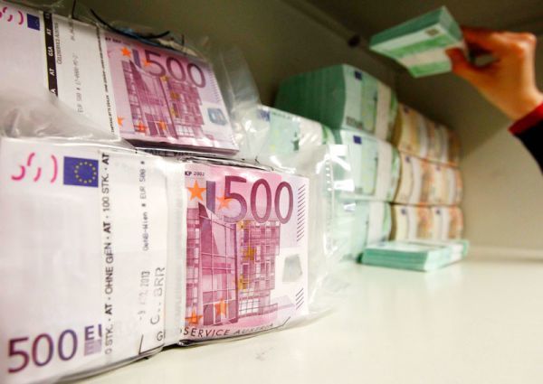 Χαμηλότερα κατά 982,7 εκατ. ευρώ οι δαπάνες του 2013- Εντός στόχων οι δαπάνες στα περισσότερα υπουργεία πλην Υγείας, Τουρισμού &amp; Δικαιοσύνης