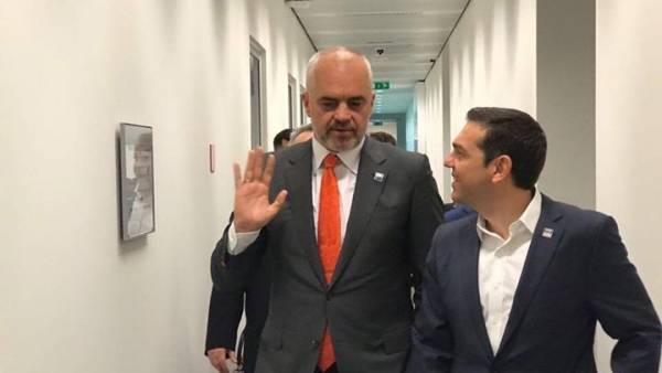 Θεωρεί και ο Ράμα ότι «βρήκε παπά να θάψει πέντ' έξι»;