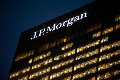 JP Morgan: Προσδοκίες για υπεραπόδοση των ομολόγων της Πειραιώς