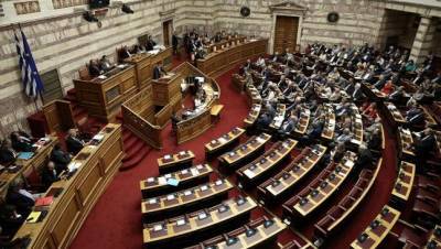 Συμφωνία Πρεσπών: Κόντρες στη Βουλή για το «δικαίωμα αυτοπροσδιορισμού»