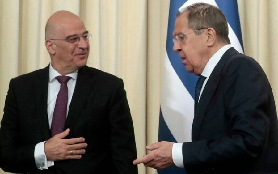 Νέα τηλεφωνική επικοινωνία Δένδια-Λαβρόφ για διμερείς σχέσεις