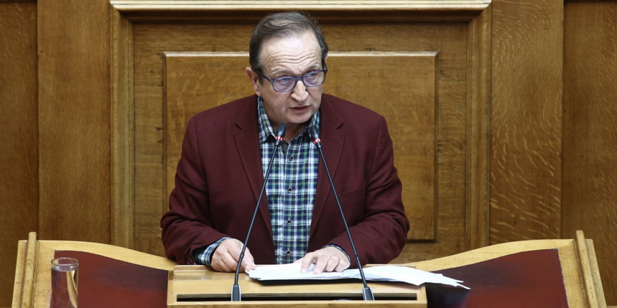 Μπιμπίλας για ομόφυλα ζευγάρια: Είμαστε όλοι άνθρωποι, αξίζουμε την ευτυχία