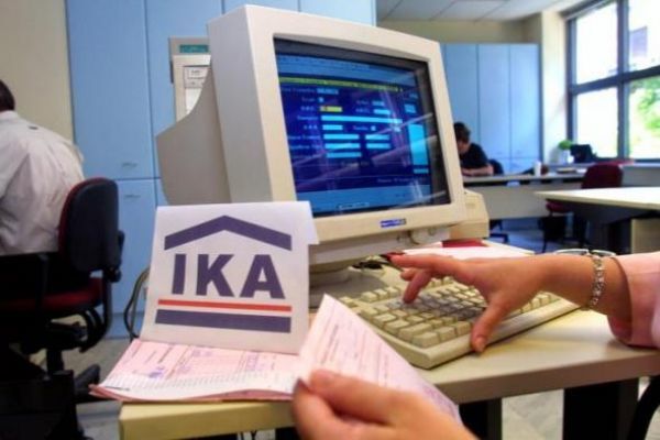 Με... δανεικά οι συντάξεις του Ιουλίου
