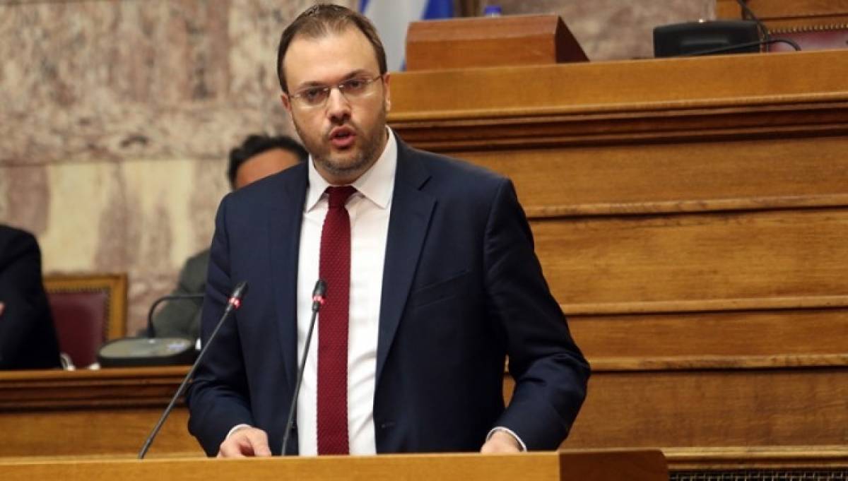 Επικοινωνία Παπανδρέου-Θεοχαρόπουλου με φόντο τη διαγραφή