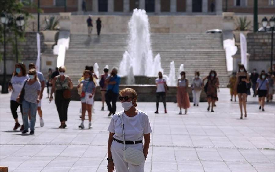 «Παράθυρο» για επιστροφή της χρήσης μάσκας σε ανοιχτούς χώρους