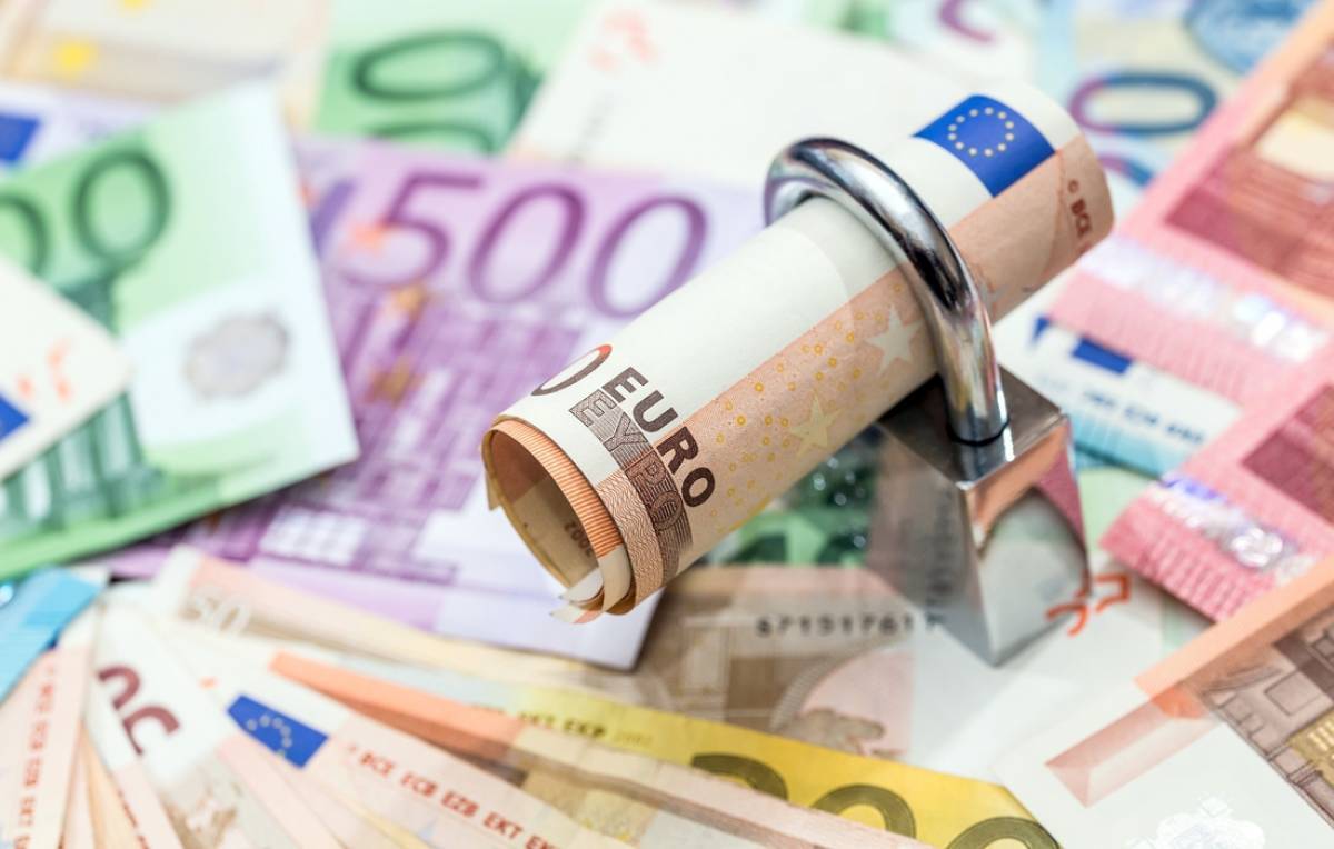 Πως να «ξεμπλοκάρετε» τον τραπεζικό σας λογαριασμό από την Εφορία