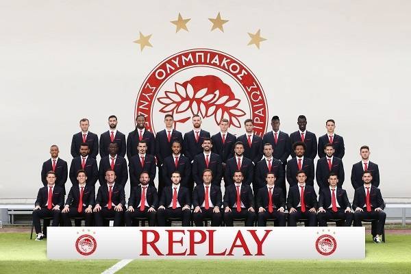 Η υπογραφή Replay ξανά στην επίσημη ενδυμασία του Ολυμπιακού