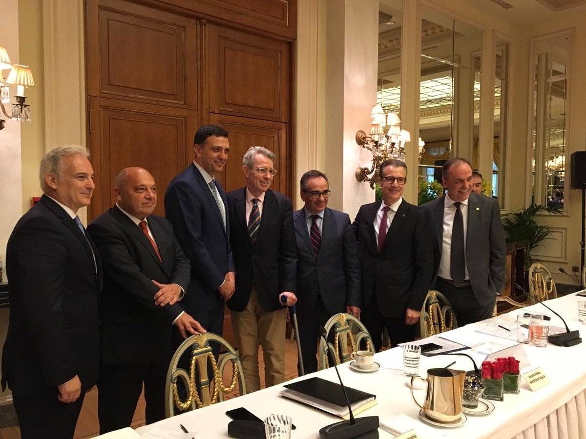 Συνάντηση Κικίλια - Πάιατ για προσέλκυση επενδύσεων στην Υγεία