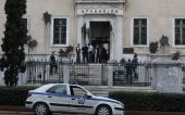 Δικαστές ΣτΕ: Όταν υποχωρούν οι θεσμοί, βρίσκει χώρο η βία