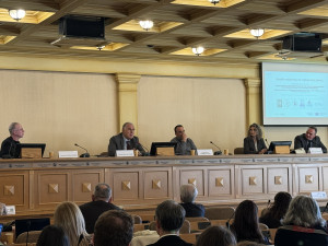 Πράσινη μετάβαση: «Καμπανάκι» για ένταση των ανισοτήτων-Το SOS της περιφέρειας