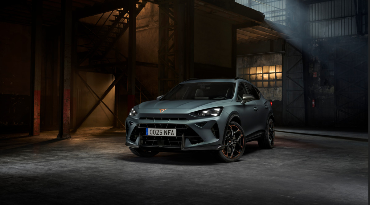 Το νέο CUPRA Formentor VZ5 σηματοδοτεί την επιστροφή του εμβληματικού 5-κύλινδου κινητήρα