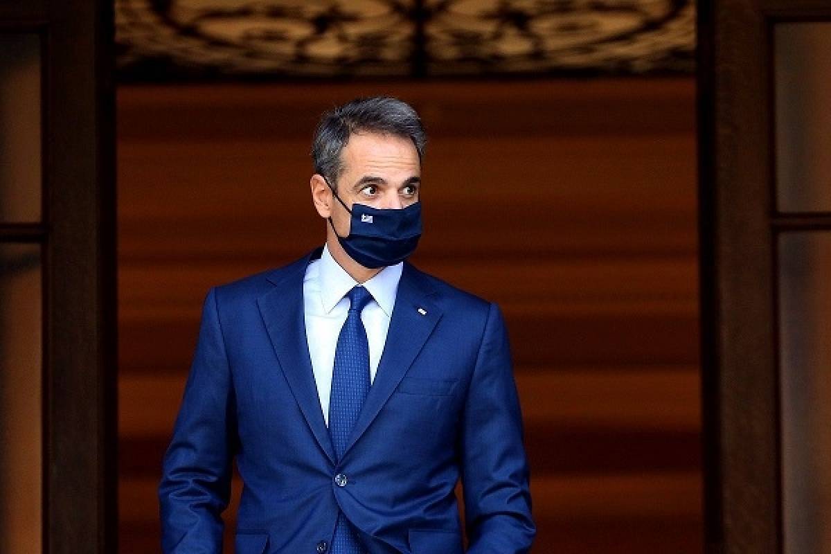 Μητσοτάκης: Κρατάμε ανοιχτά τα καταστήματα στις «κόκκινες» περιοχές