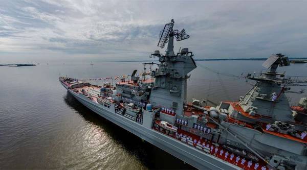 Μαύρη Θάλασσα: Προειδοποιητικές βολές ρωσικού πλοίου εναντίον βρετανικού αντιτορπιλικού