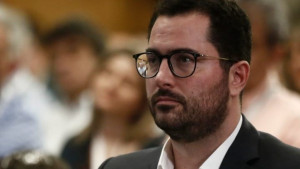 ΠΑΣΟΚ: Η διαρροή προσωπικών δεδομένων Ελλήνων ακουμπά τον κ. Μητσοτάκη