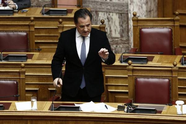 Γεωργιάδης: Χαμηλότερες από τον ευρωπαϊκό μέσο όρο οι τραπεζικές χρεώσεις