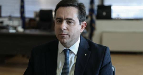 Υπ. Μετανάστευσης: Τέσσερα βήματα για εξορθολογισμό των δαπανών