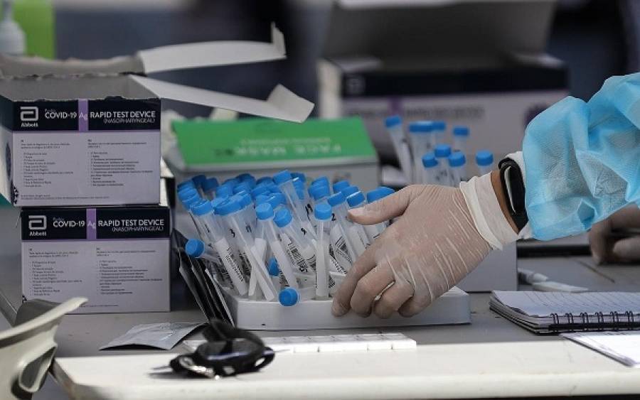 Πρόστιμα στους 21.000 ανεμβολίαστους εργαζόμενους που δεν έκαναν rapid test