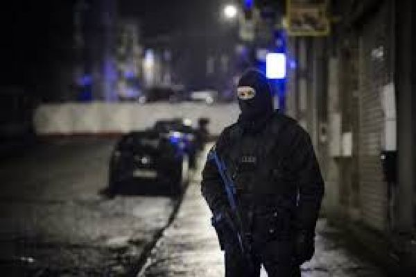 Πέντε συλλήψεις στο Βέλγιο για τις επιθέσεις στο Παρίσι
