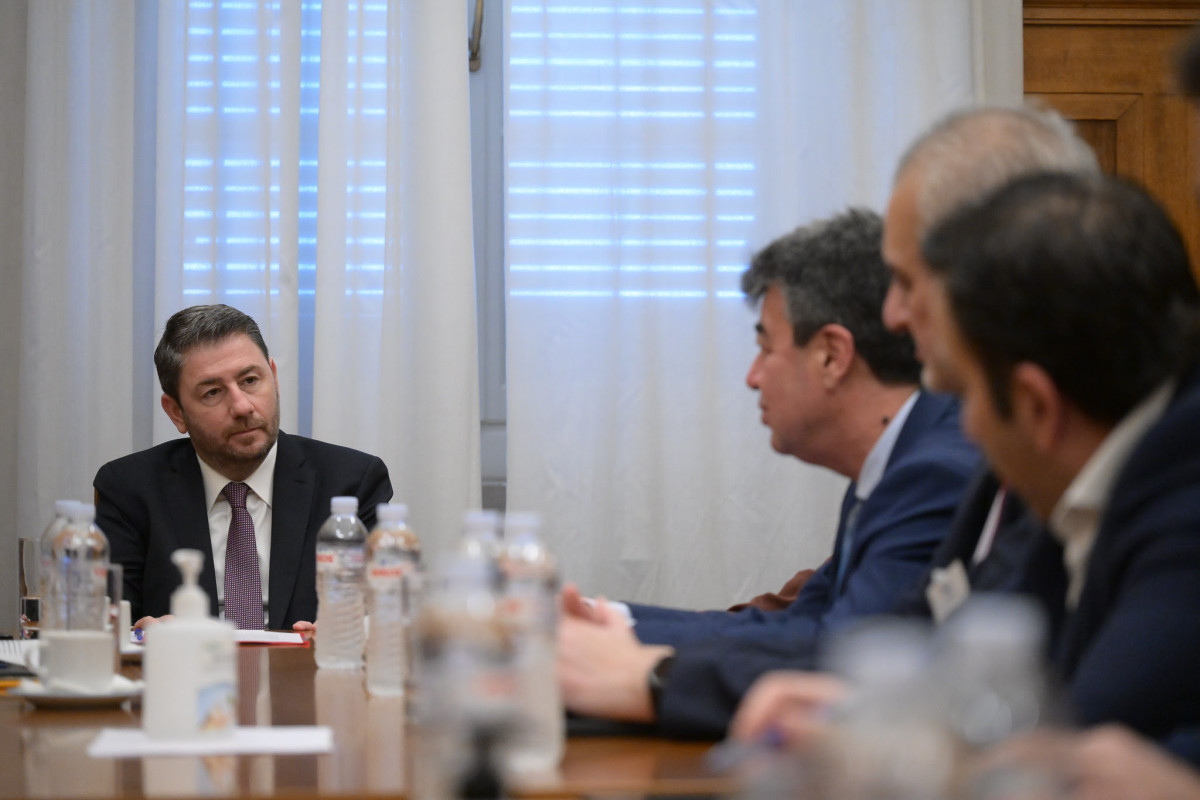Συνάντηση Ανδρουλάκη με πρυτάνεις για τα πανεπιστήμια