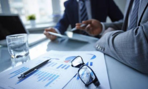 Economist για Ελλάδα: Εύσημα για τις επιδόσεις στο επιχειρηματικό περιβάλλον