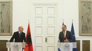 Συνάντηση Γεραπετρίτη – Χασάνι (Αλβανός ΥΠΕΞ) με επίκεντρο διμερείς σχέσεις και διεθνείς εξελίξεις