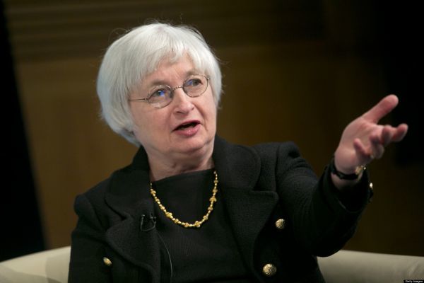 Yellen: «Σχετικά αδύναμη» η παγκόσμια οικονομία