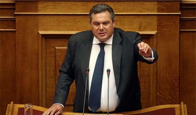 LIVE-Βουλή: Ο Καμμένος απαντά για τις συνομιλίες με ισοβίτη