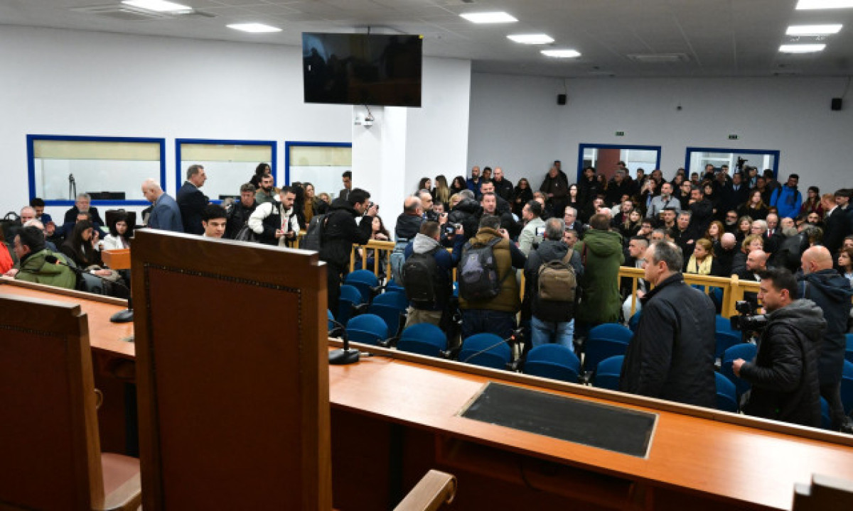 Δίκη για τα Τέμπη: Συγκλονιστικές καταθέσεις από τραυματίες και οικογένειες θυμάτων