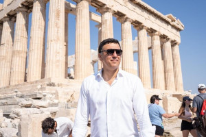 Κικίλιας για τουριστικά έσοδα: Θα σπάσουμε το ρεκόρ του 2019