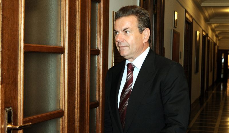 «Μπάλωμα» Πετρόπουλου για τα φουσκωμένα ειδοποιητήρια- Τον Σεπτέμβριο η διόρθωση