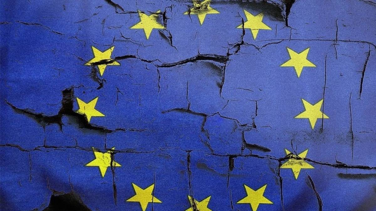 Σε υψηλά τεσσάρων μηνών ο τομέας υπηρεσιών στην Ευρωζώνη