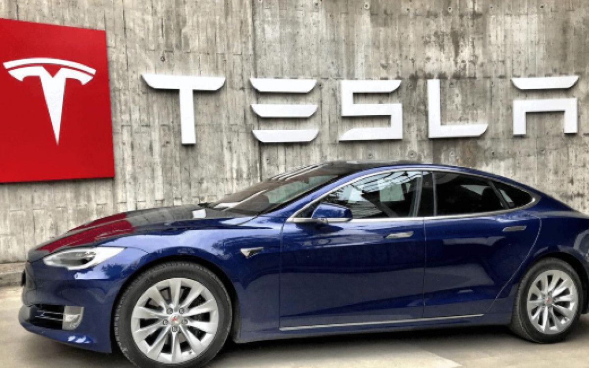 «Ηλεκτροσόκ» για την Tesla: Βουτιά 67% στις ταξινομήσεις Μαΐου