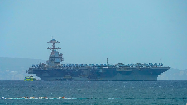 ΗΠΑ και Ιράν σε επιφυλακή: Το USS Abraham Lincoln στον Ινδικό Ωκεανό - Κλιμακούμενες απειλές από την Τεχεράνη