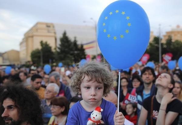 ΕΕ: Επτά στους δέκα εργαζόμενους δεν «τα βγάζουν πέρα»