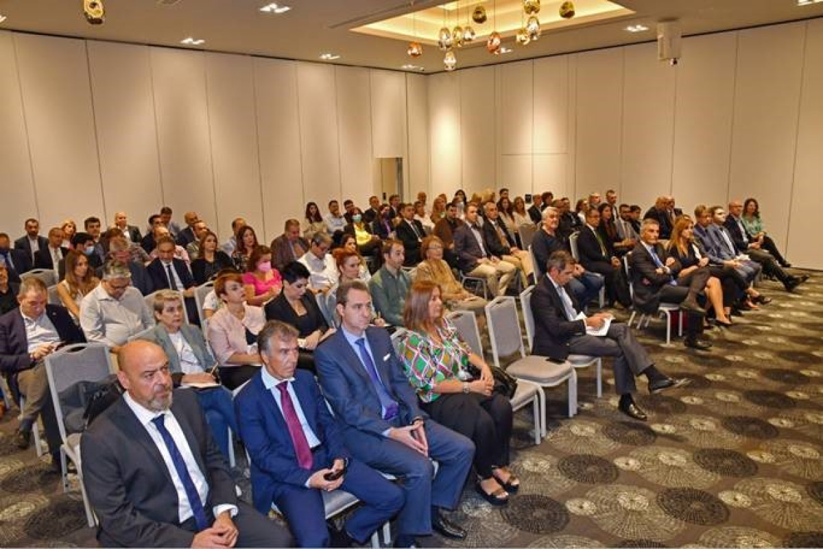 Διαδικτυακοί κίνδυνοι και προστασία μέσω ασφάλισης για τη σύγχρονη επιχείρηση