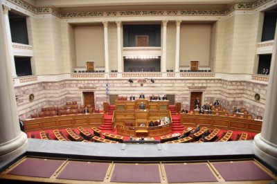 Metron Analysis: 8κομματική Βουλή- Παραμένει η διαφορά ΝΔ-ΣΥΡΙΖΑ