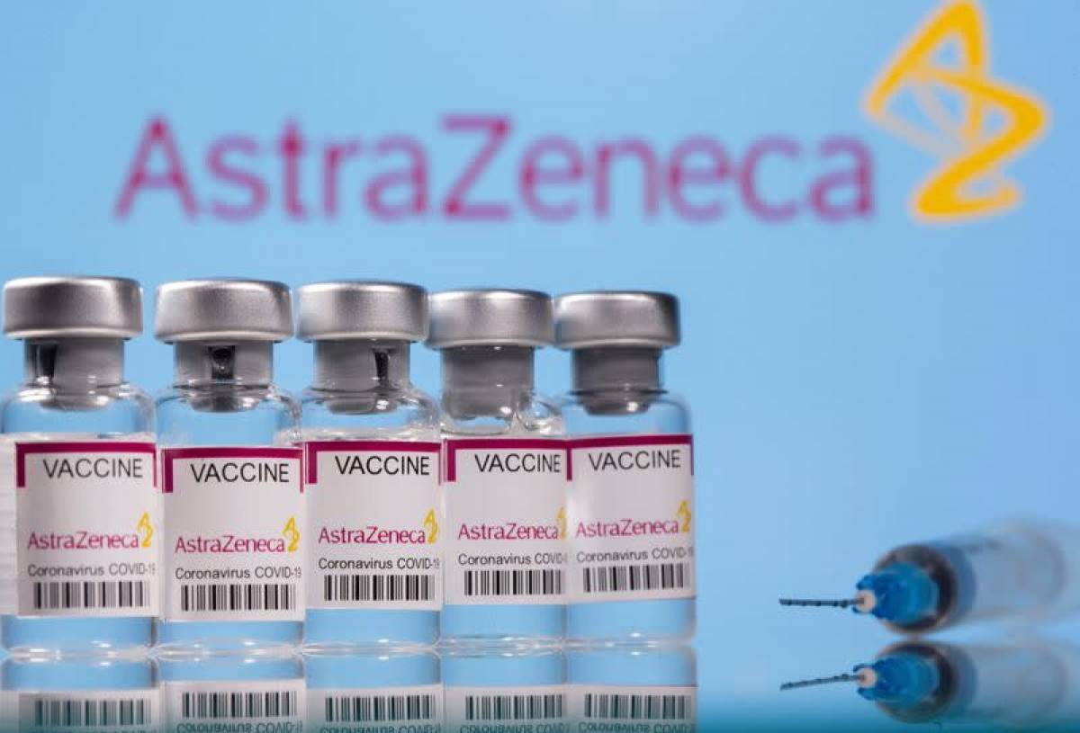 Βρετανία-AstraZeneca: Προσφέρεται εναλλακτικό εμβόλιο για τους κάτω των 40