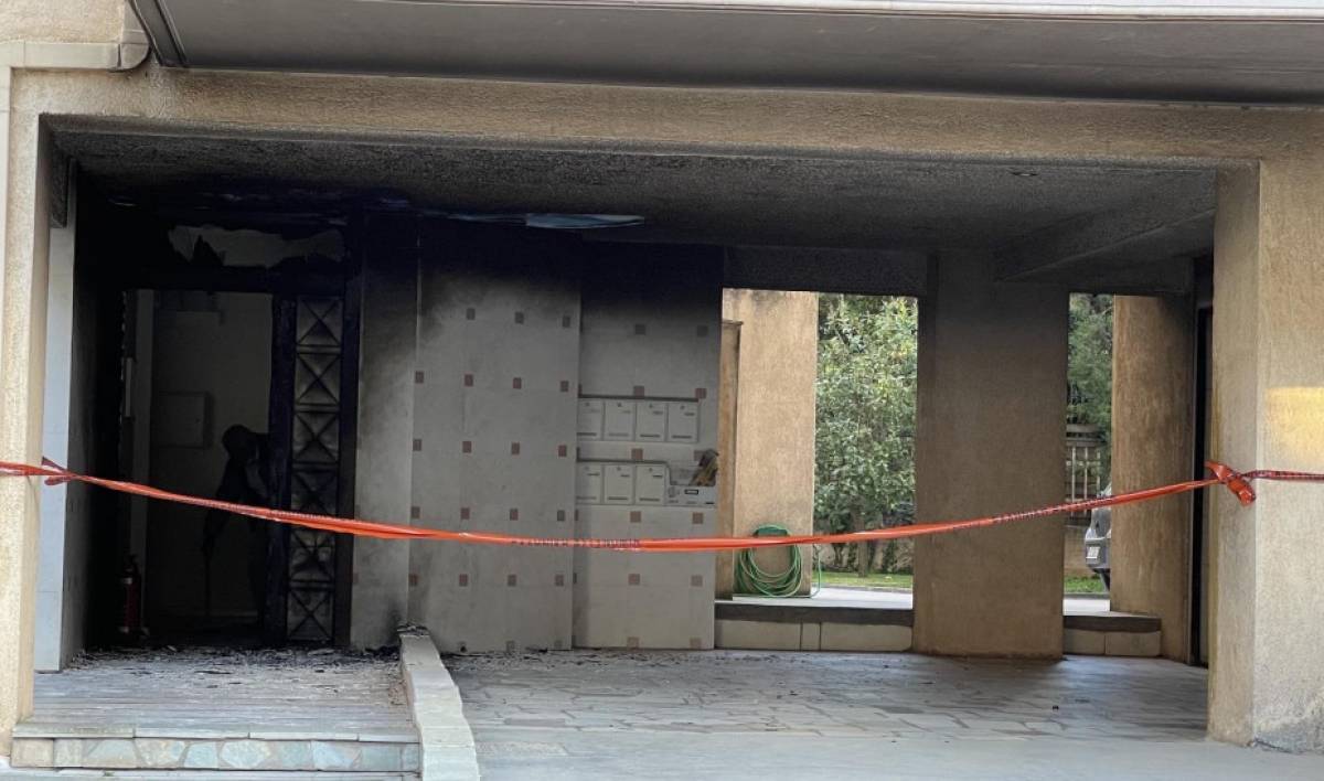 Χαλάνδρι: Έκρηξη σε πολυκατοικία που μένει διευθυντής της κρατικής ασφάλειας