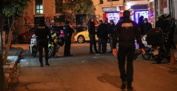 Ομόνοια: Άγρια συμπλοκή Αφγανών- Ένας νεκρός και δύο τραυματίες