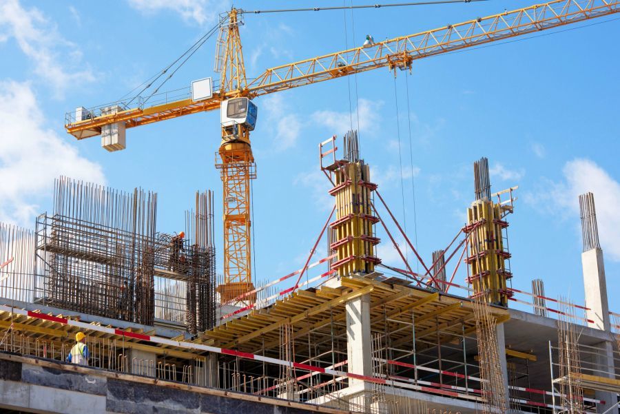Κομισιόν: Εγκρίθηκαν 30 εκατ. ευρώ για τη στήριξη ελληνικών κατασκευαστικών