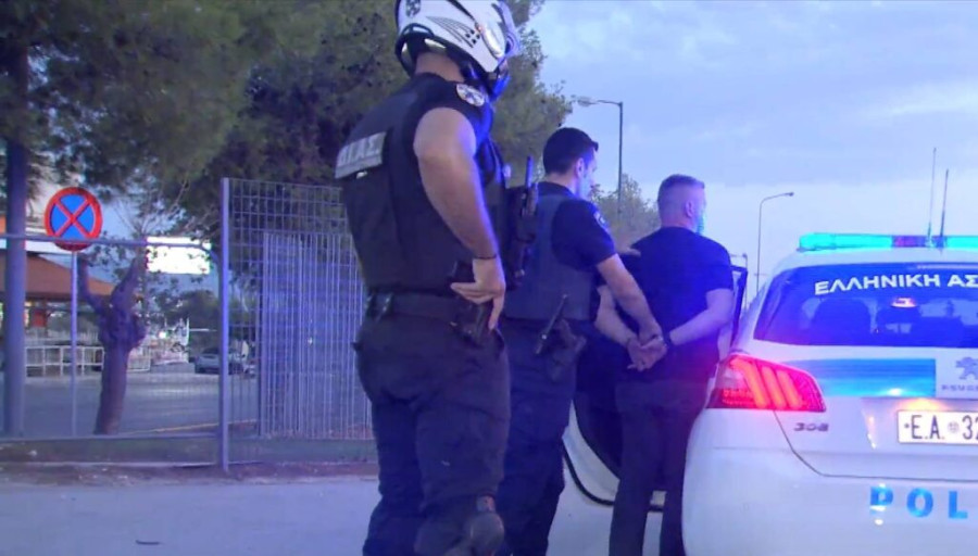 Μεγάλη επιχείρηση της ΕΛΑΣ σε καταυλισμό Ρομά στα Άνω Λιόσια