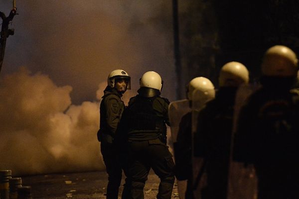 Πολυτεχνείο: Μία τραυματίας και 16 συλλήψεις ο απολογισμός των επεισοδίων