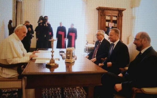 Συνάντηση Πάπα Φραγκίσκου με Σουλτς, Γιούνκερ και Τουσκ