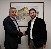 Κεντροαριστερά: Στήριξη Μανιάτη σε Ανδρουλάκη