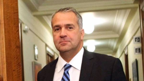 Aνασχηματισμός: Σε Βορίδη, Βούλτεψη, Γιατρομανωλάκη εστιάζει ο ξένος Τύπος
