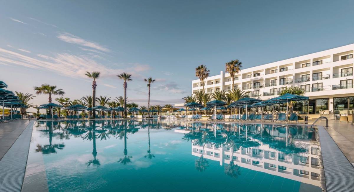 Το Mitsis Hotels συνεργάζεται με τη Ρεάλ Μαδρίτης στη Ρόδο