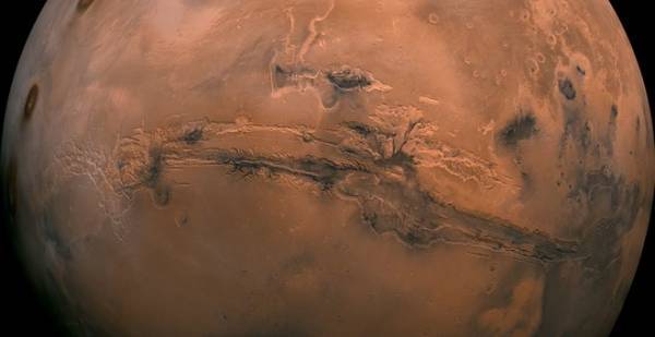 Λίμνη με υγρό νερό βρέθηκε στο υπέδαφος του πλανήτη Άρη