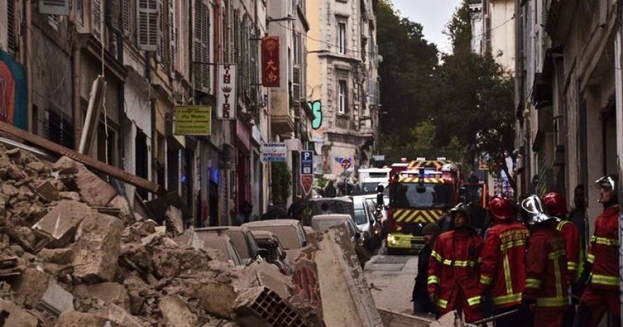 Ένας νεκρός στα συντρίμμια των κτιρίων στη Μασσαλία