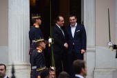 Ολάντ-Τσίπρας: «Δεν παραδίδουμε τη χώρα»-«Ξέρω τι περνούν οι Έλληνες»